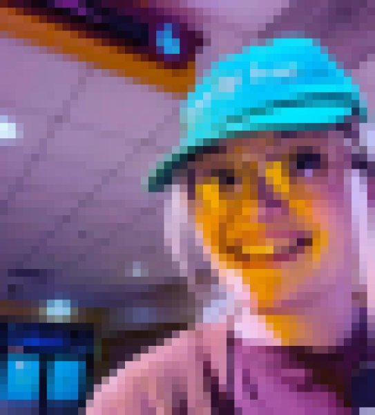Eva, 39, France