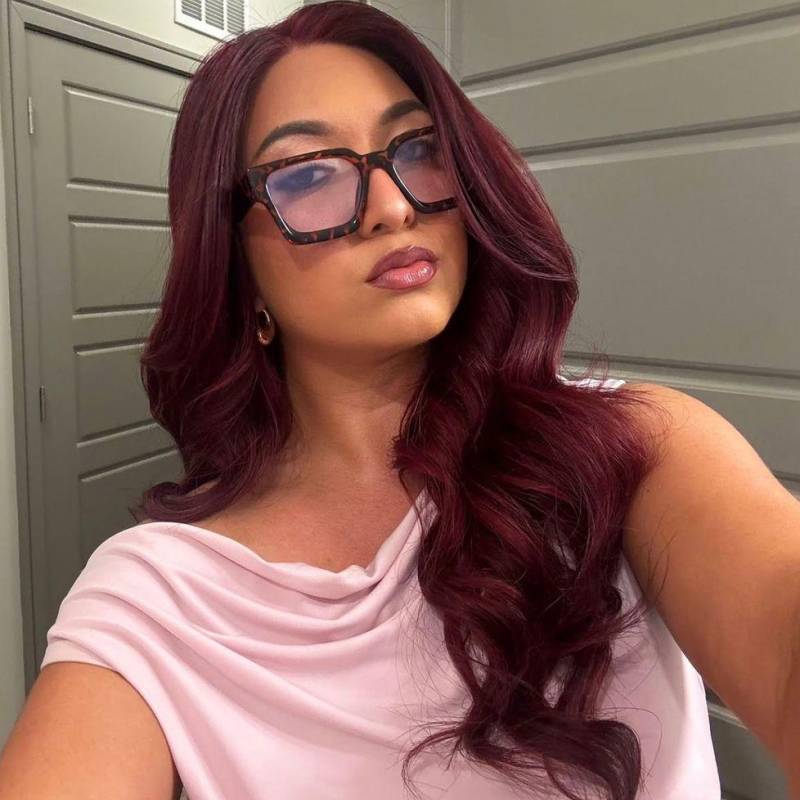 Angelina, 37, Tilhar