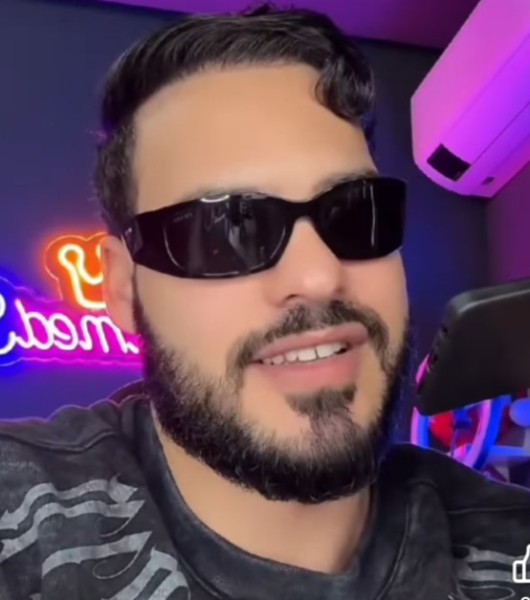 Abdelhak, 24, Hfu