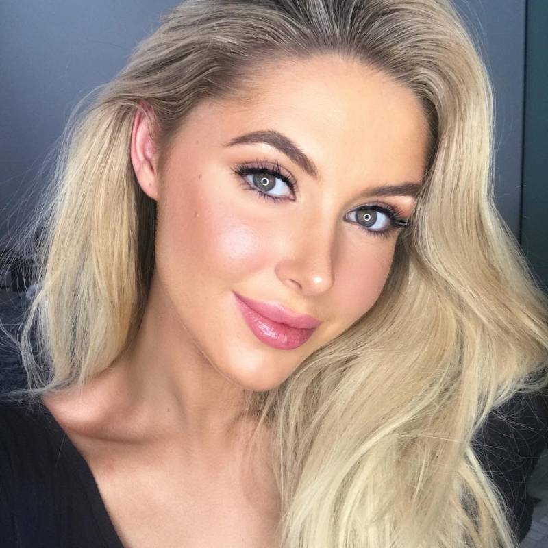Elissa, 38, Koila Dewa