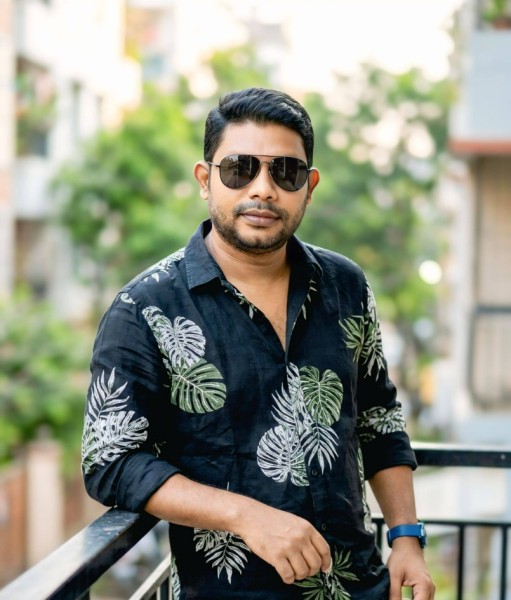 Ishan, 32, Schnaich