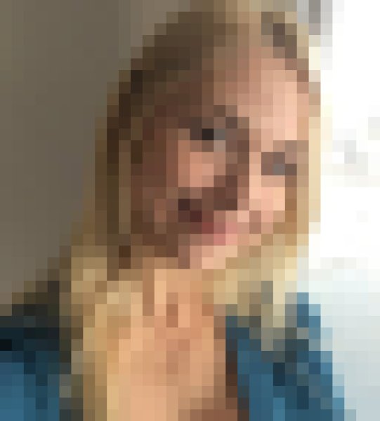bella, 45, Albania