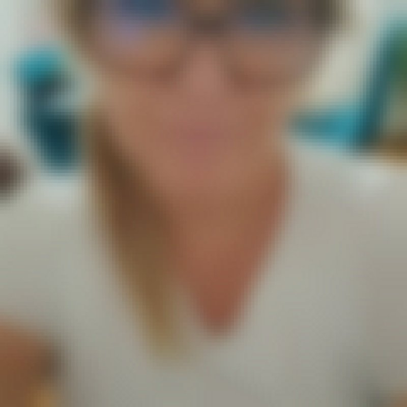 Joy, 51, Saudi Arabia