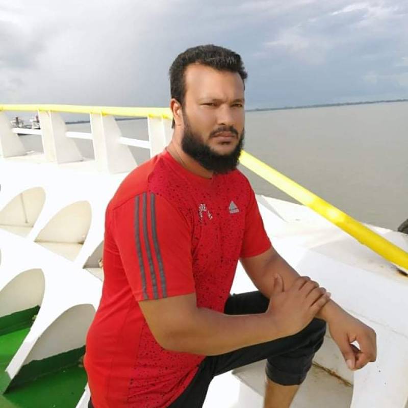 Arif Khan, 29, Abas