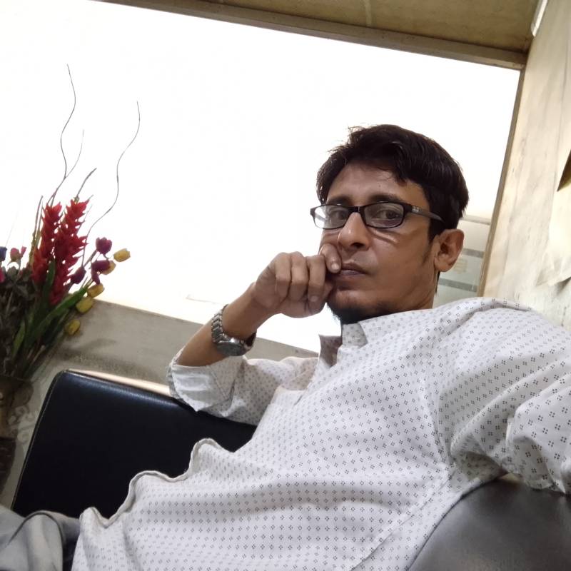Bappy, 41, Halver