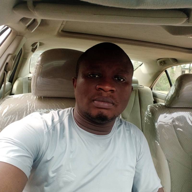 Basi, 40, Siswa