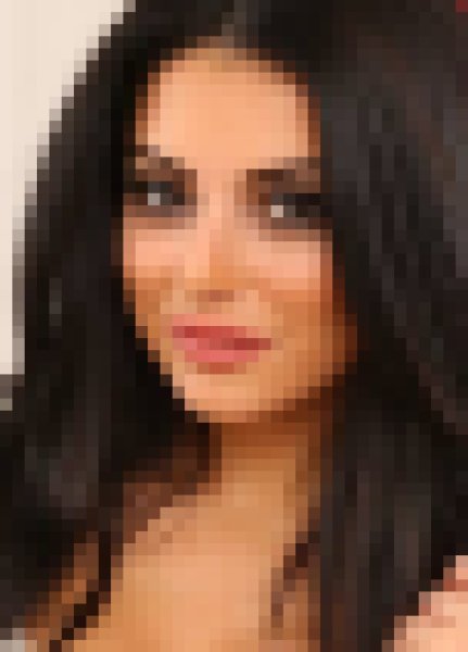Candy, 35, Amahai