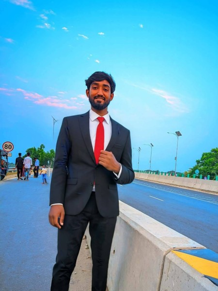 Sk, 24, Kerr