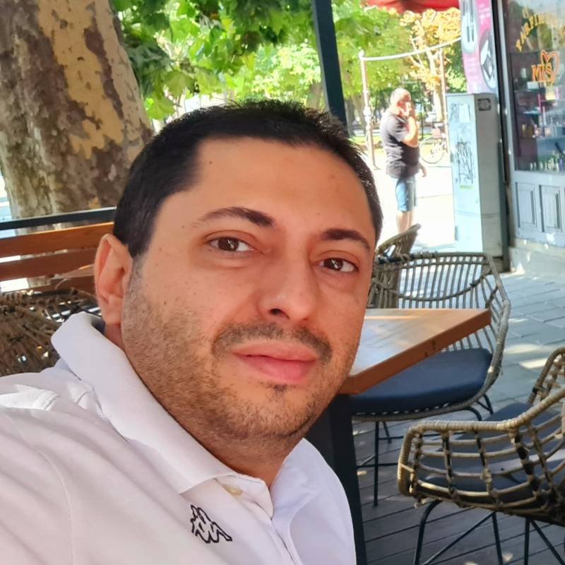 Vladimir, 59, Bartlett