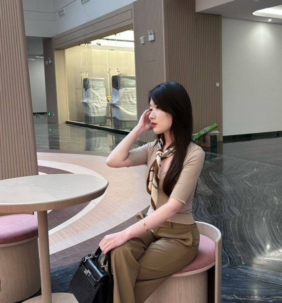 Bertha, 33, Cernusco Sul Naviglio