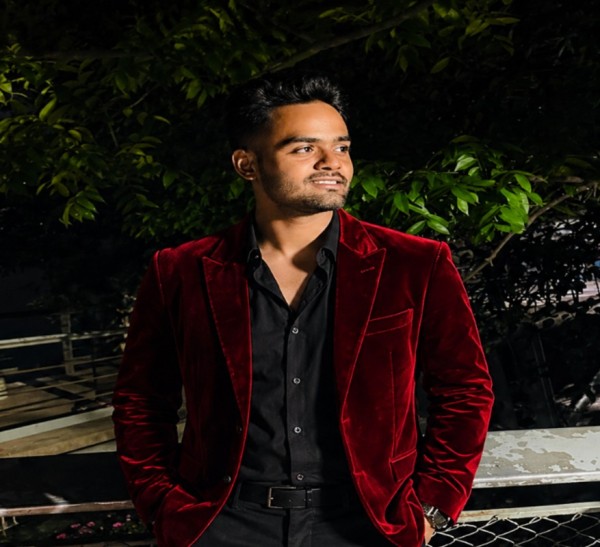 Noyon, 25, Adwick Le Street