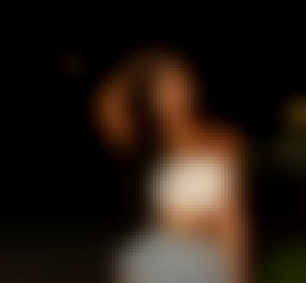 Tsella, 28, Hyde Park