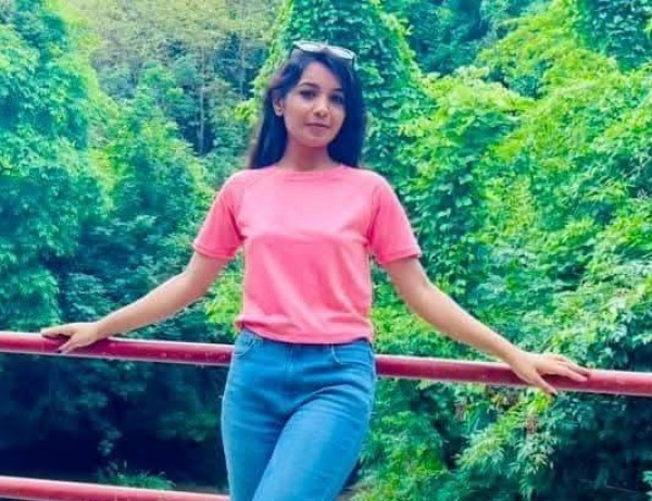 Annisha, 19, Edgware