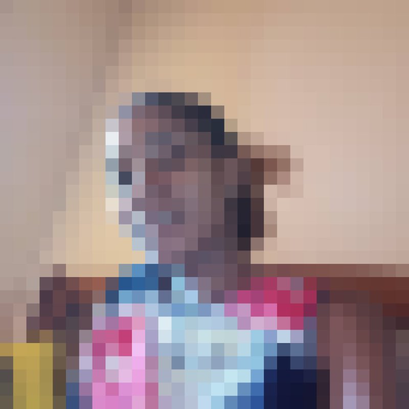Nanie, 26, Uganda