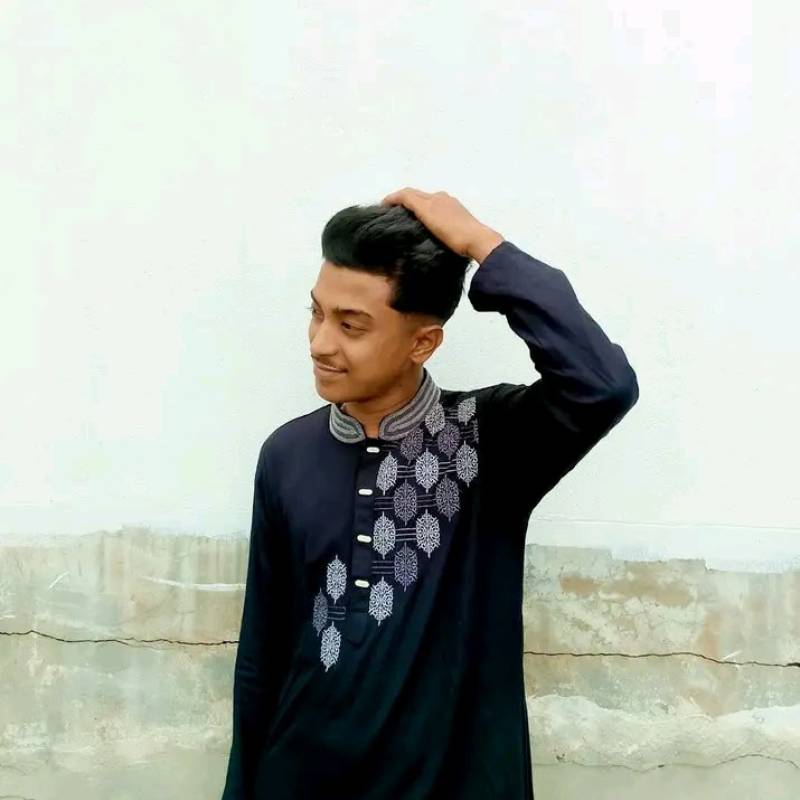 EMON, 21, Tazhakudi