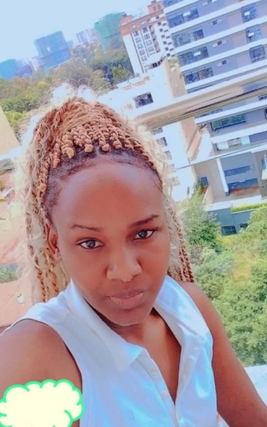 Caren, 35, Beecher