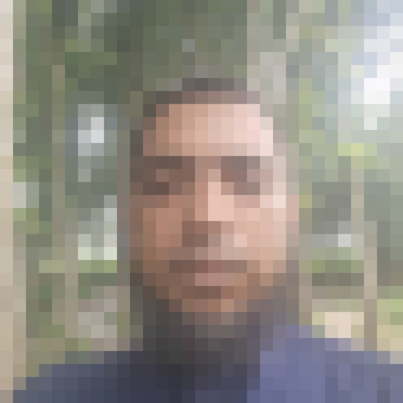 Eaqub, 42, Spain