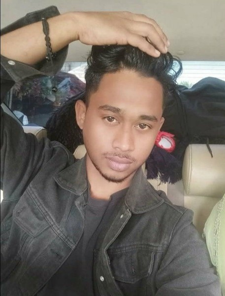Ariyan khan, 27, Lethbridge