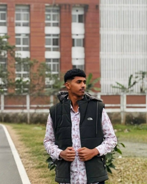 Noyon Islam, 19, Barcelos