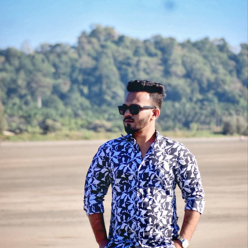 EmOn, 28, Santa Rosa