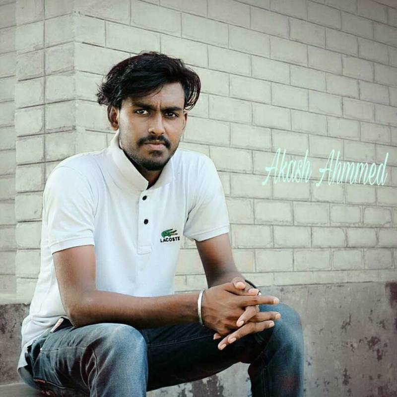 Akash, 25, Evergreen