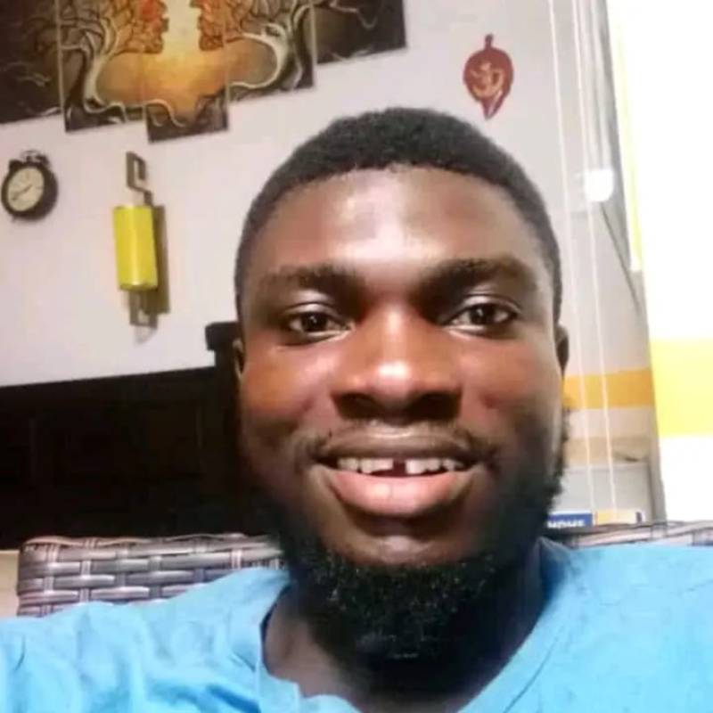 Bengee, 32, South Elgin