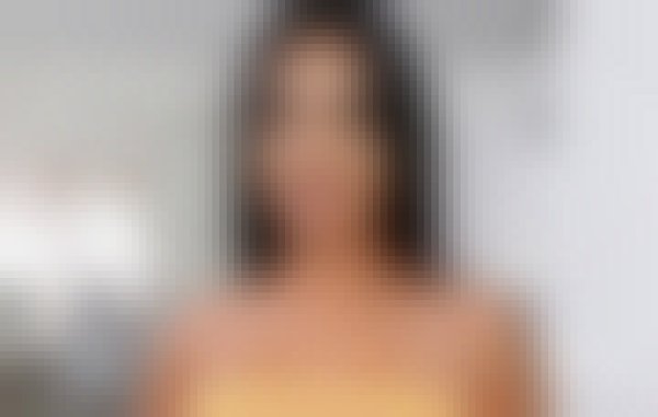 Kimsbelford, 30, Hyde Park