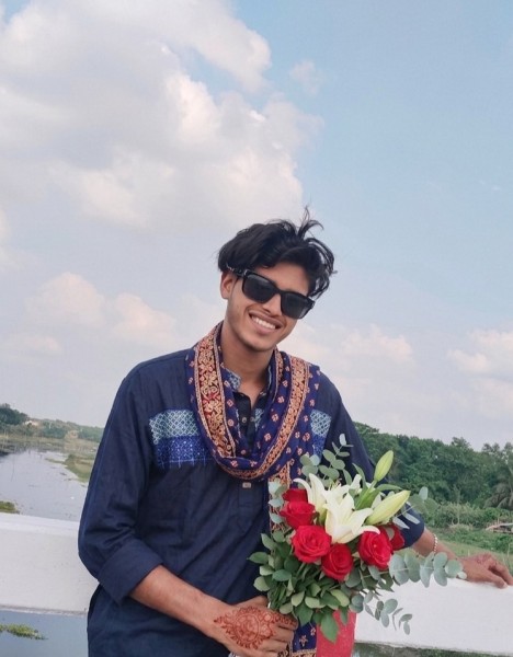 SMS RIDOY, 22, Kirs
