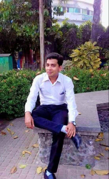 Ataur, 32, Bainbridge