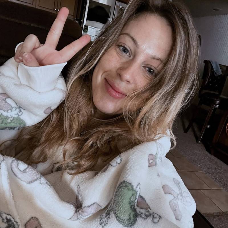 ELLA, 46, Souba