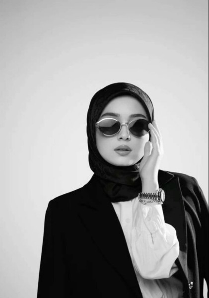 Iman, 38, Santee