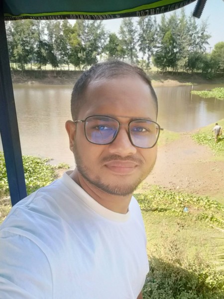 MD Alamgir, 29, Dhoraji