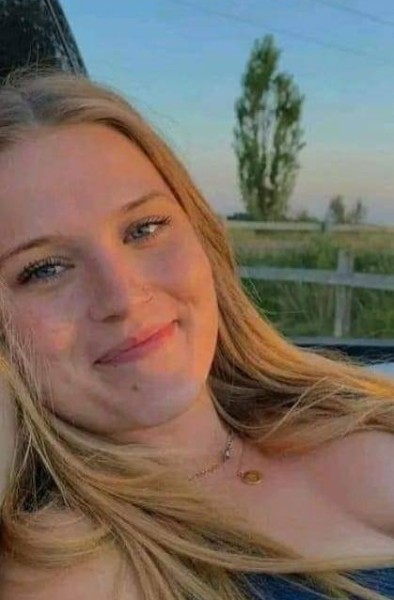 mshania, 42, Hartselle