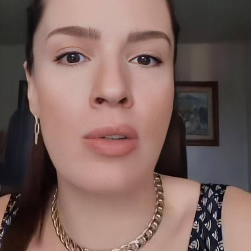 Muna, 33, Crewe