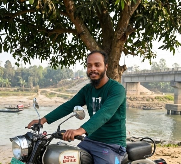 Anwar Khan, 37, Conversano