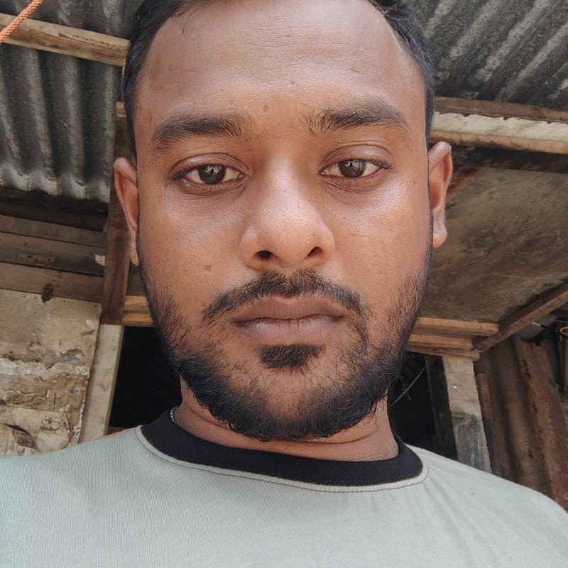 Ikram, 28, Festus