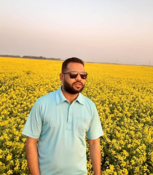 Baki Billah, 34, Como