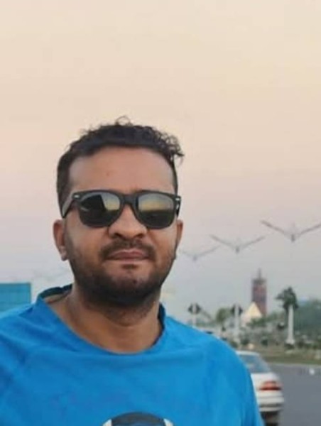 Akash, 41, Pompano Beach