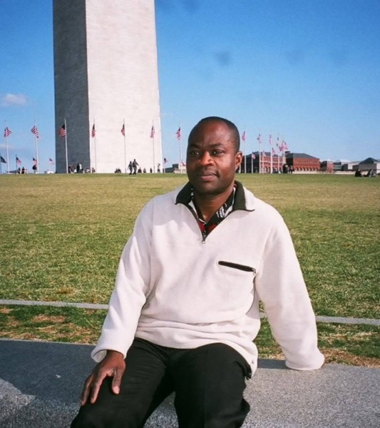Emmanuel, 44, Perafita