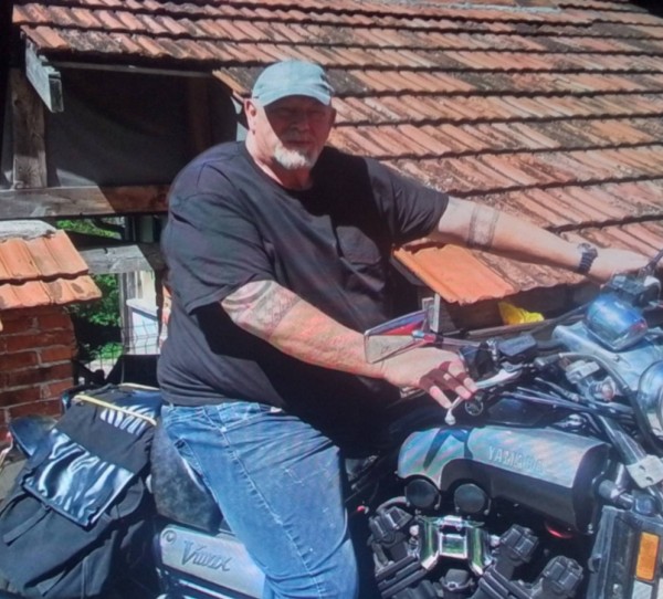 Peter, 60, La Troncal