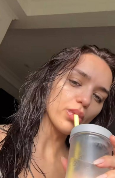 Kimberley, 27, Ambla