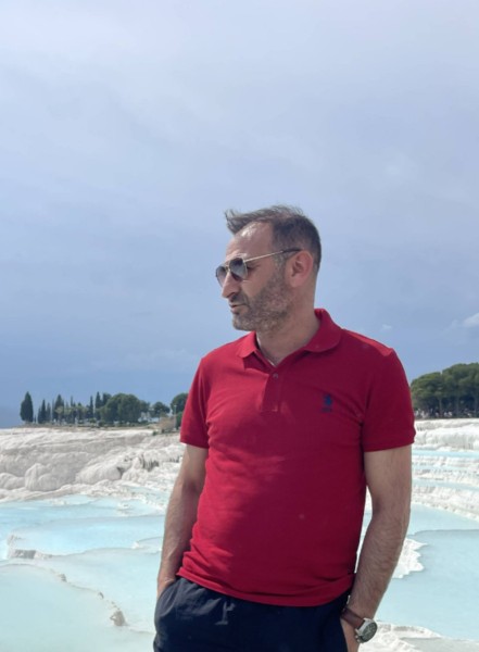 Önder, 40, Rattaphum