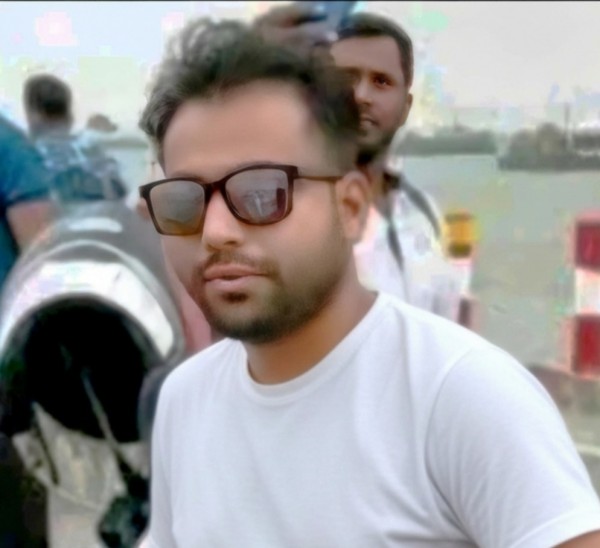 Rifat, 28, Pinecrest