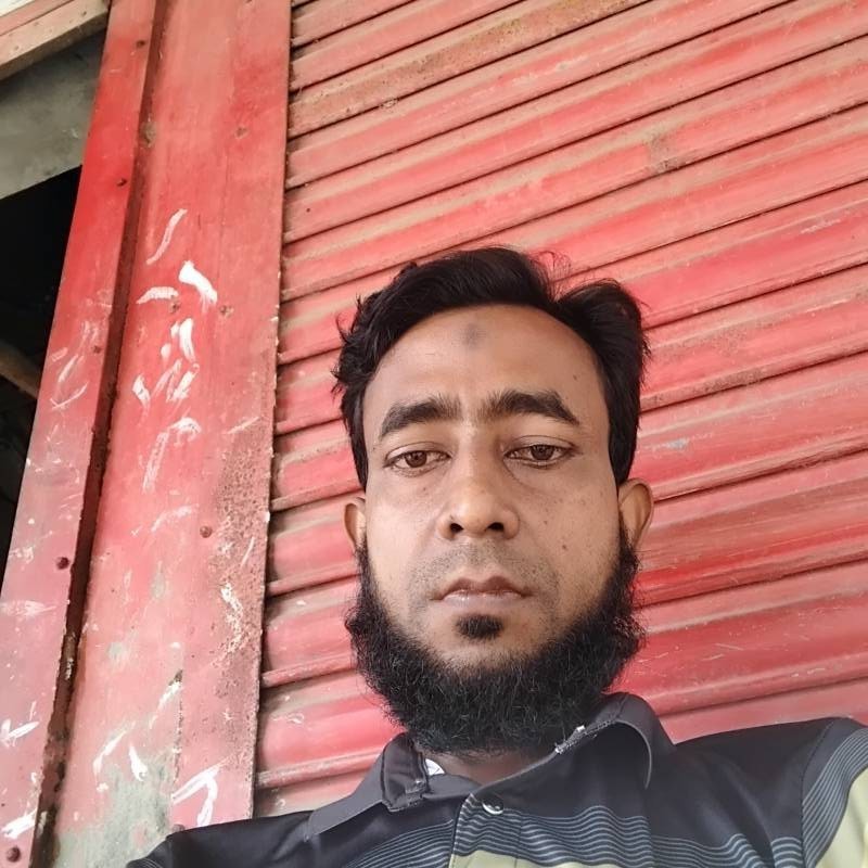 Monir, 37, Moulars