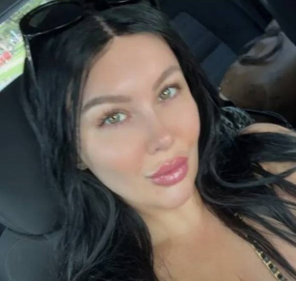 Meli Rowland, 36, Saurimo