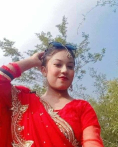 Mohona, 25, Barton