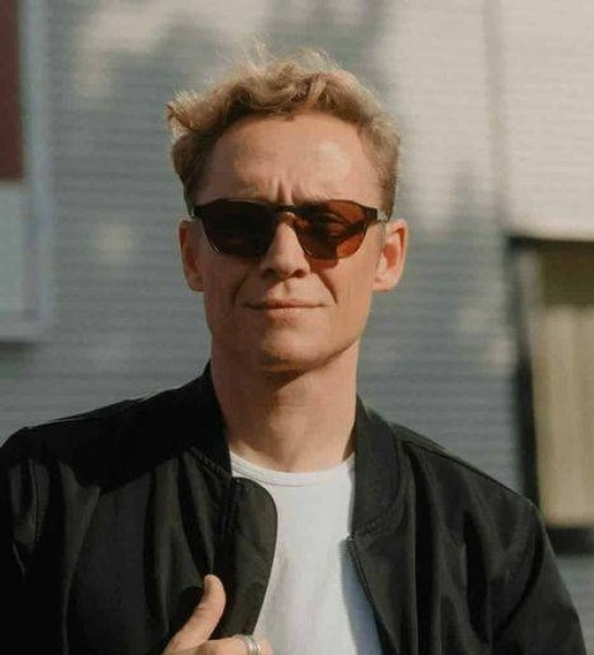 Oliver Horton, 45, Digos