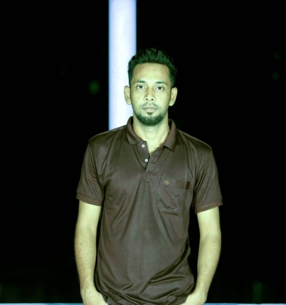 Uzzal, 28, Curti