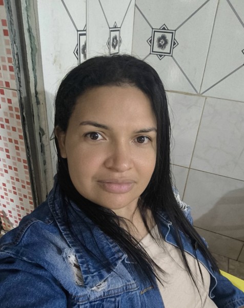 Valdirene, 32, Dehti