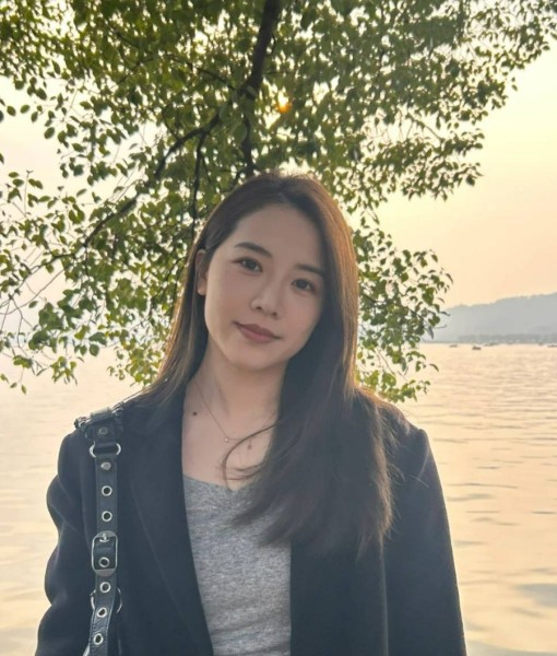 Mia, 35, Longbridge